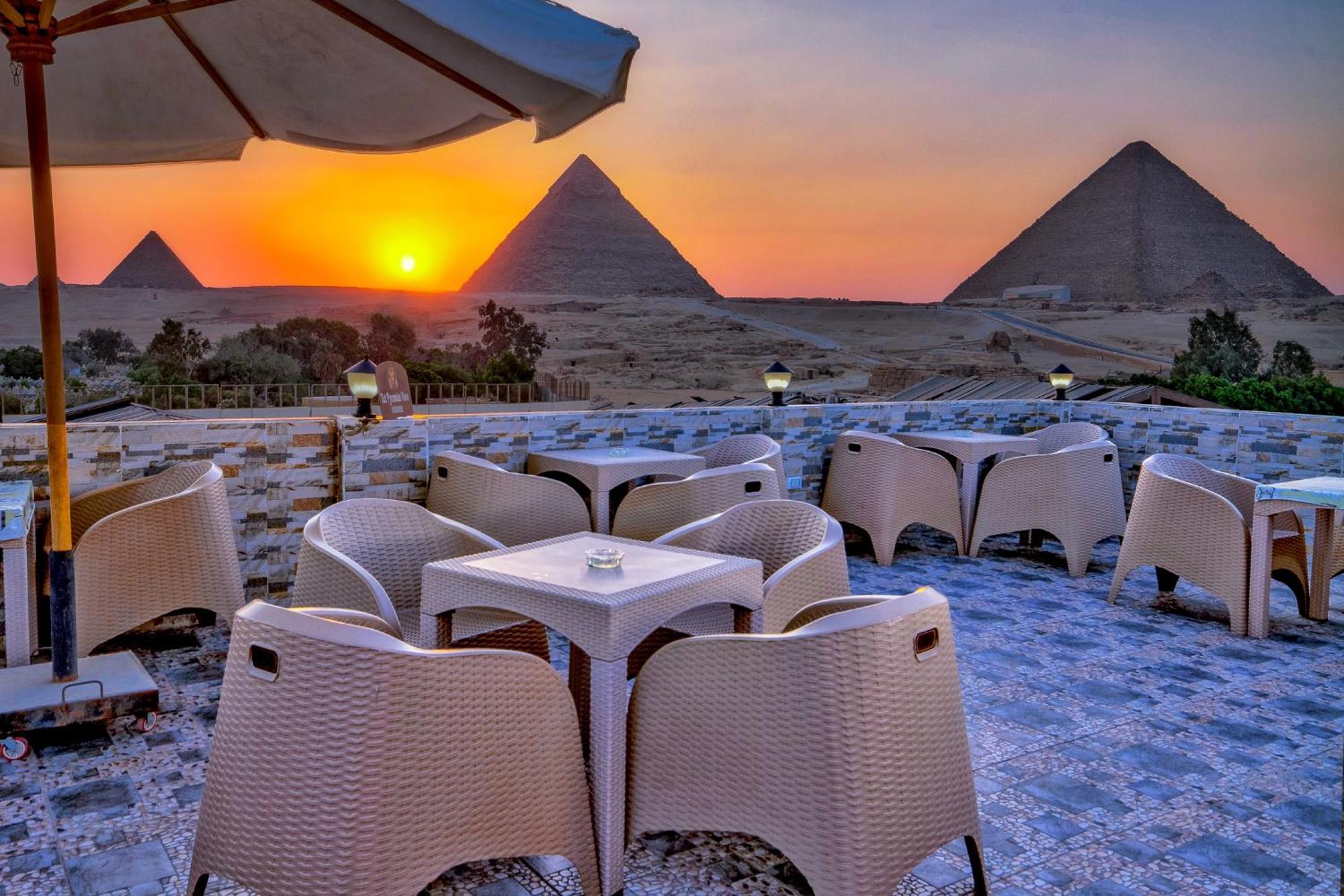 Хостел Anubis Kingdom Pyramids Kafrat al Jabal Экстерьер фото