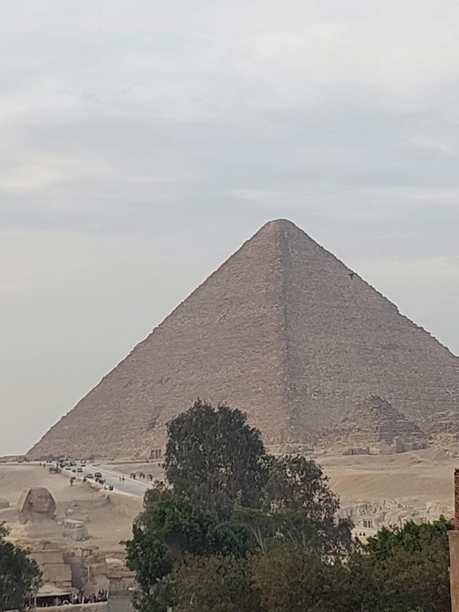Хостел Anubis Kingdom Pyramids Kafrat al Jabal Экстерьер фото
