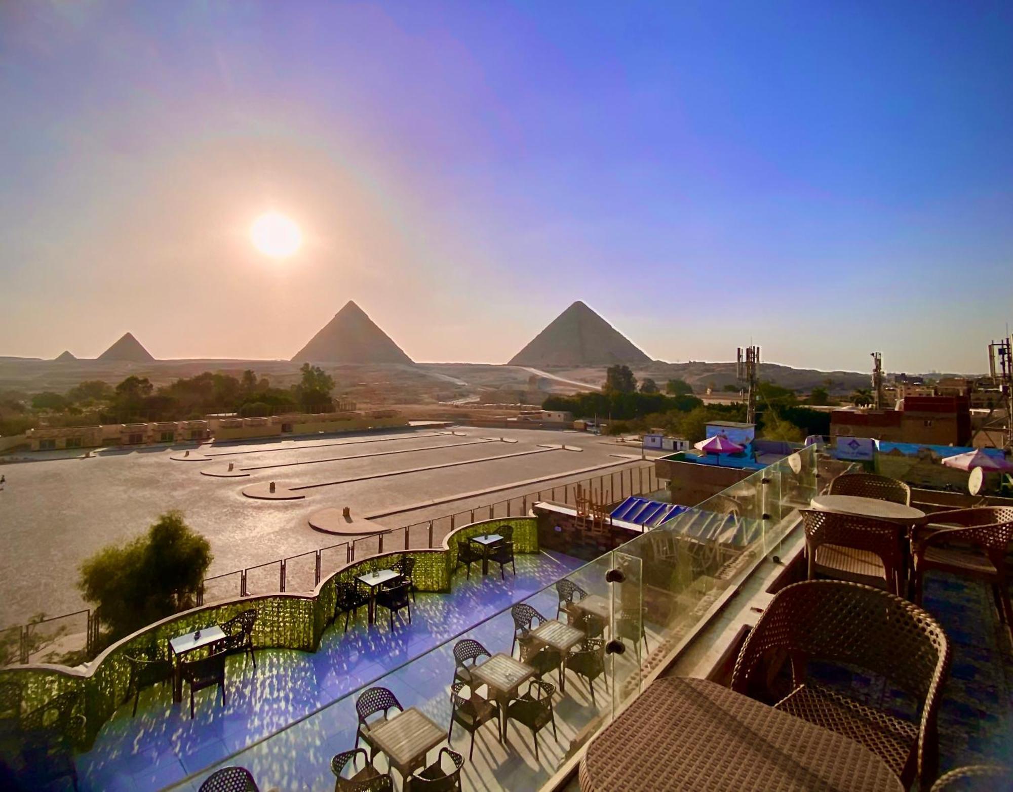 Хостел Anubis Kingdom Pyramids Kafrat al Jabal Экстерьер фото