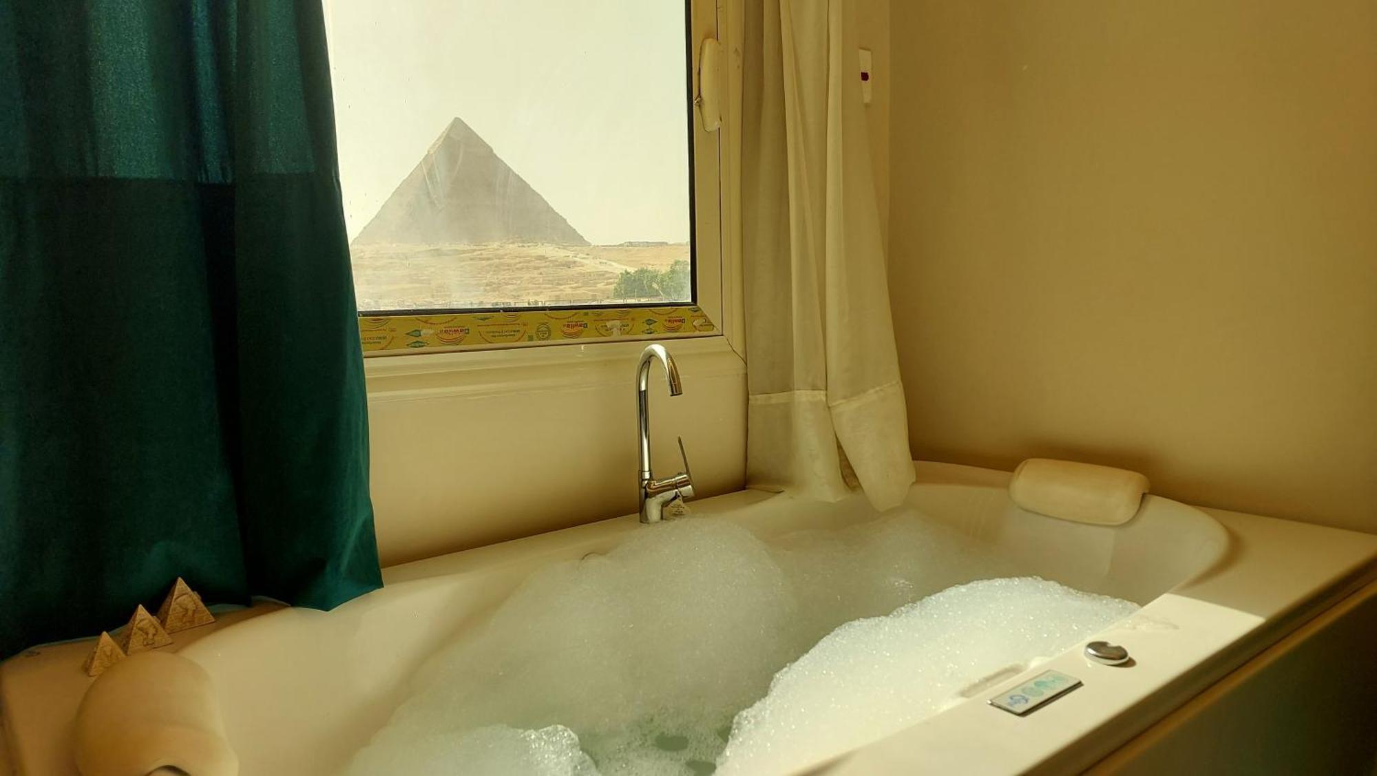 Хостел Anubis Kingdom Pyramids Kafrat al Jabal Экстерьер фото